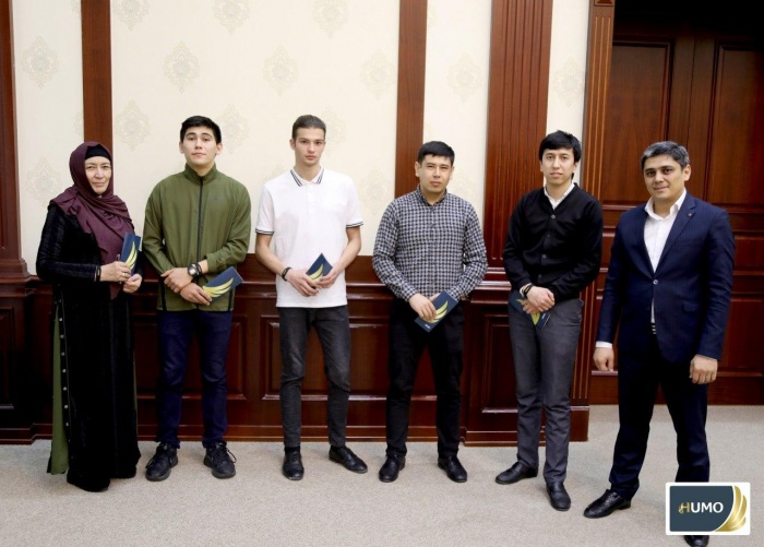 ВРУЧЕНИЕ ПРИЗОВ ПЕРВЫМ ПОБЕДИТЕЛЯМ АКЦИИ